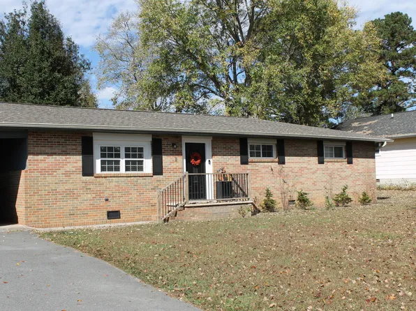 2748 Peavine Rd, Rock Spring, GA 30739