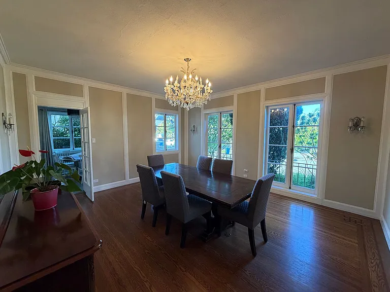 5 Santa Ana Ave — Photo 8