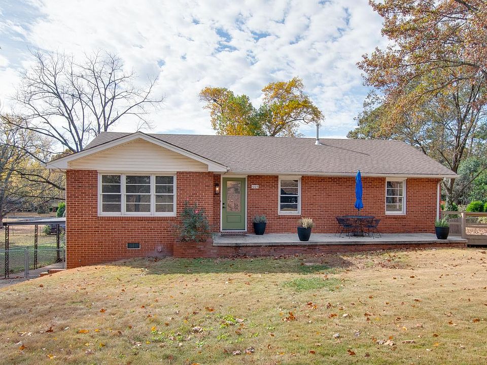 1003 Woodall Ln NW, Huntsville, AL 35816 Zillow