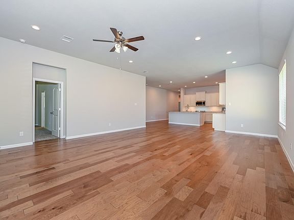 2nd image of 25614 Pinyon Hill Trl