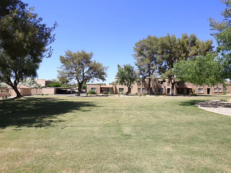 5904 N Granite Reef Rd — Photo 43