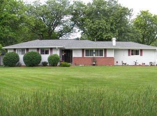 11143 Timberlake Dr, West Burlington, IA 52655