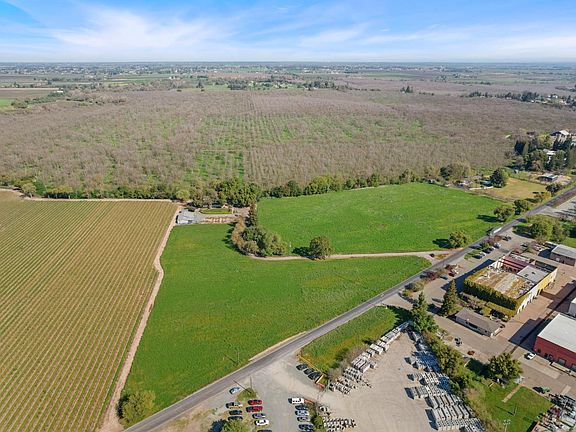 3rd image of 12521 Locke Rd