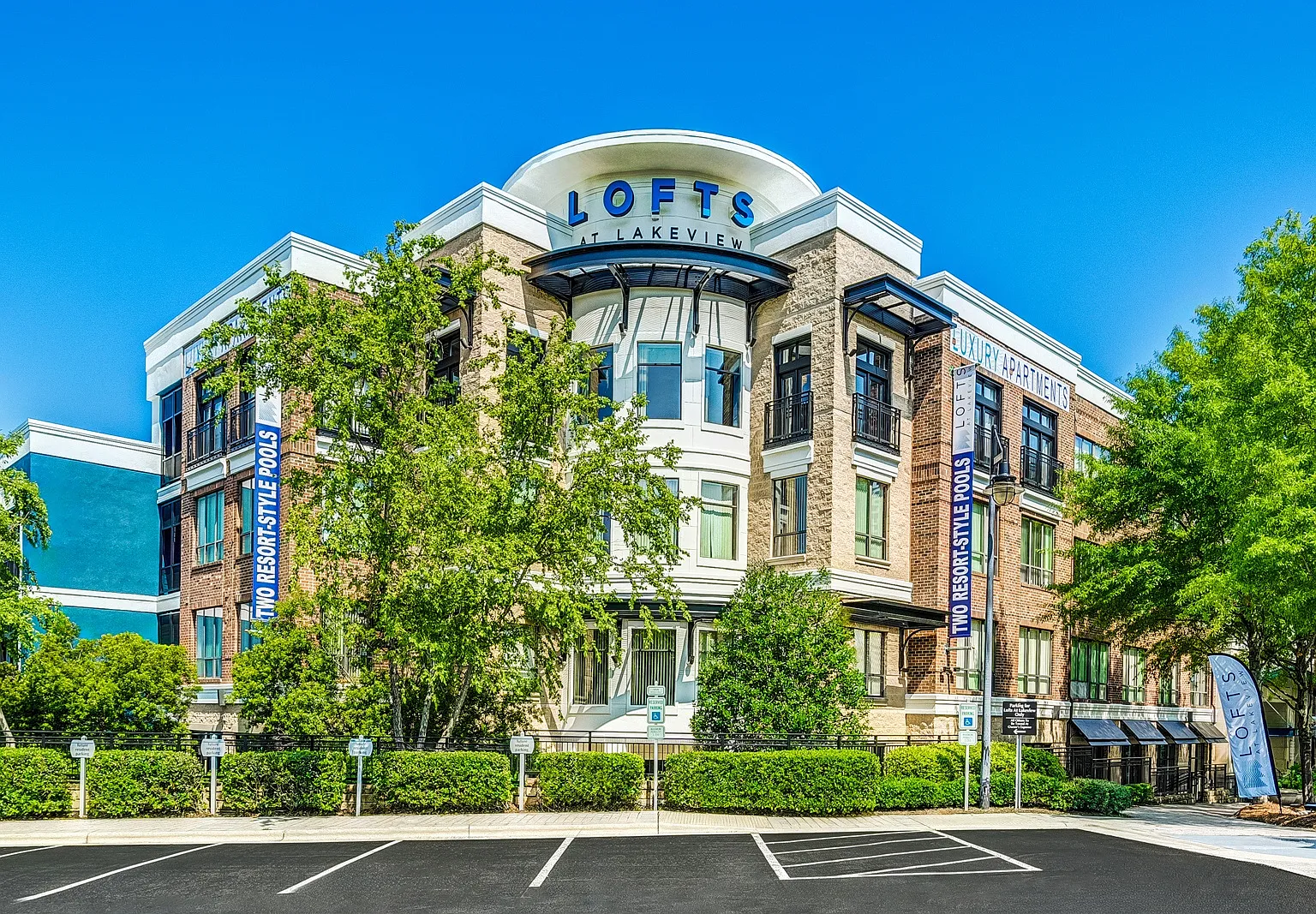 Lofts at Lakeview — Photo 2