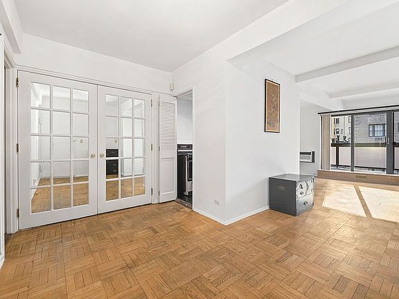 4th image of 750 Park Ave APT 8E
