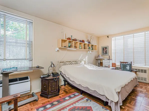 2711 Avenue X image 28 of 41