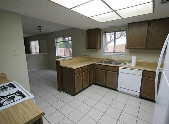 2nd image of 11818 Eubank Dr