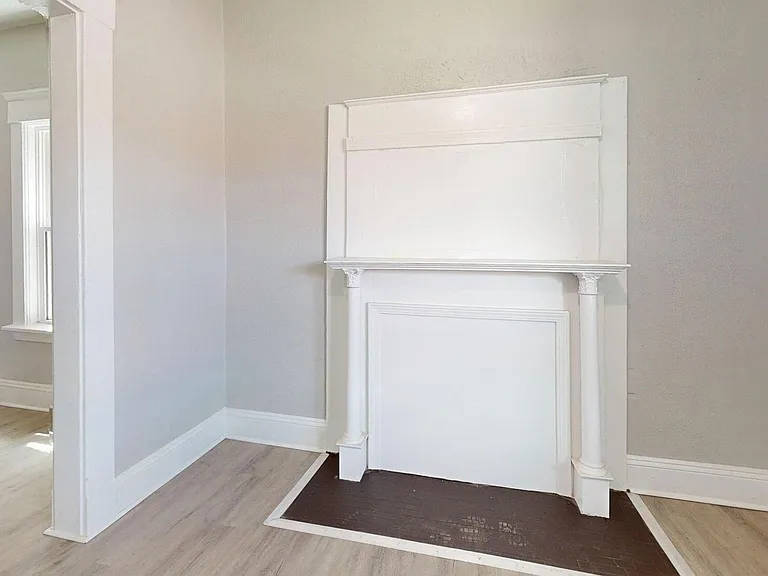 8111 Madison Ave — Photo 43