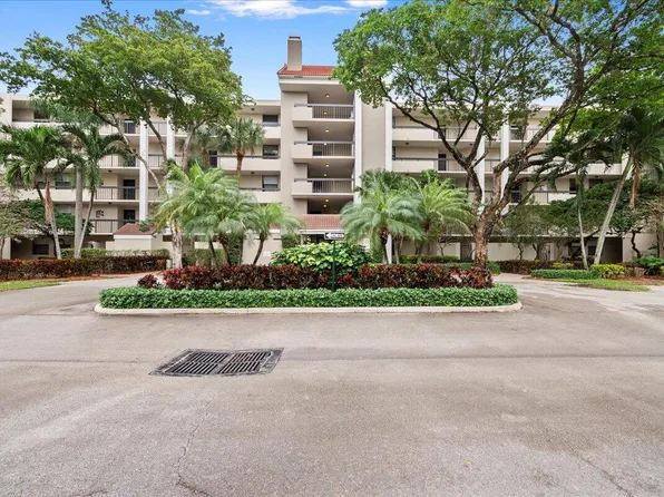 2025 Lavers Circle #D110, Delray Beach, FL 33444