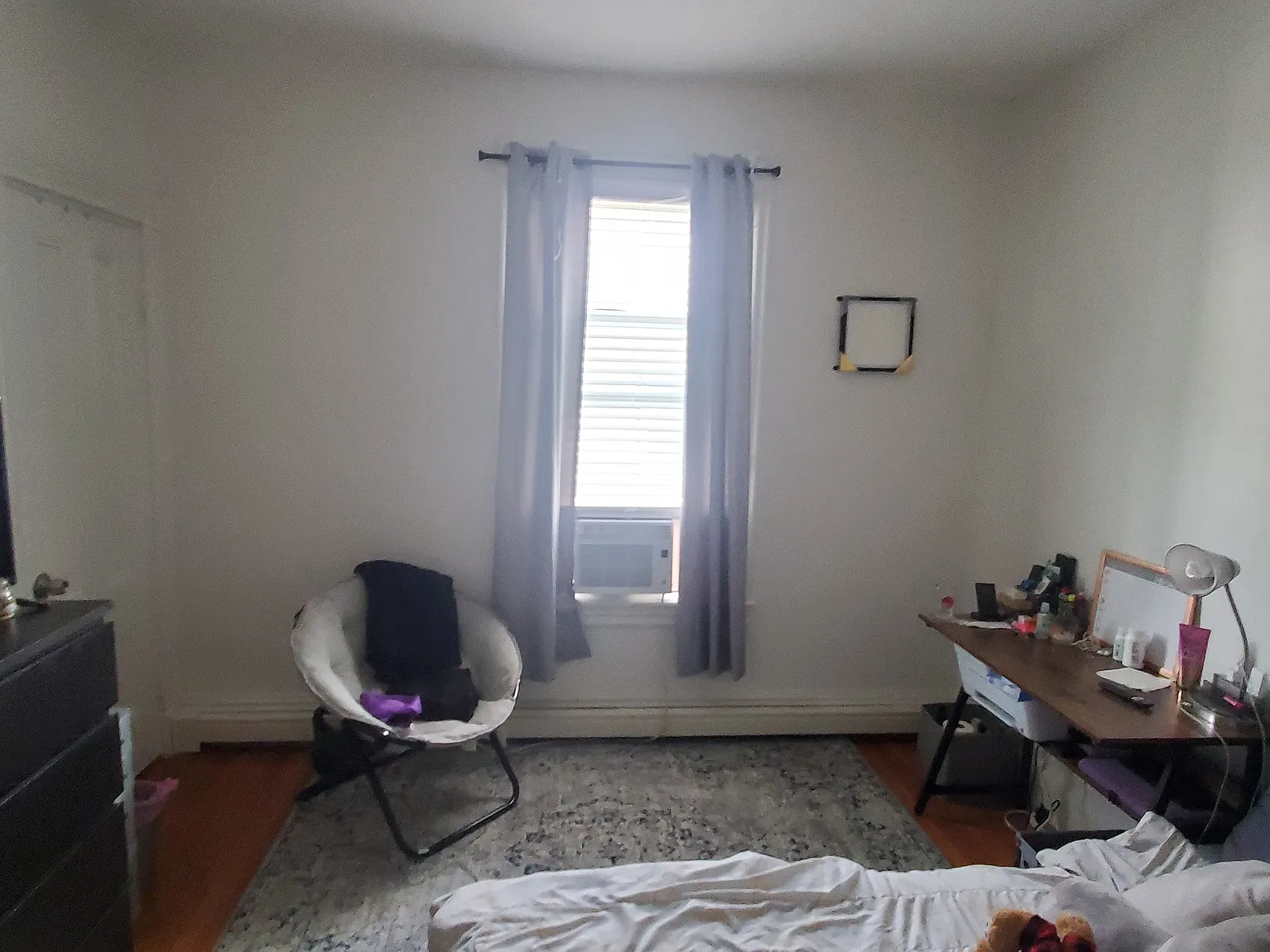 5 bed, 160 sqft, $900 — Photo 3