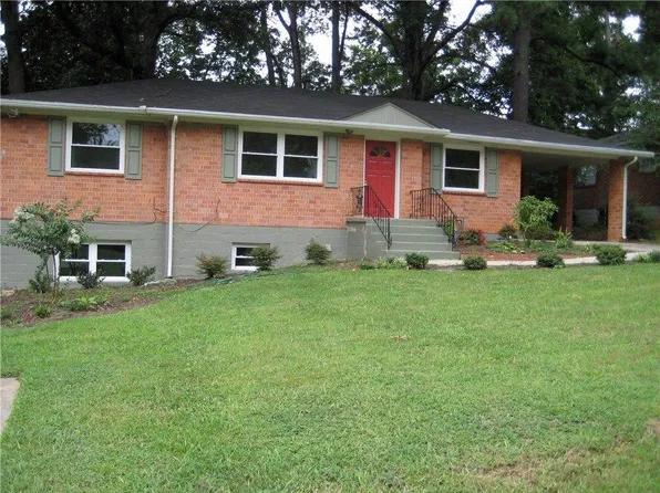 2400 Greylock Pl, Decatur, GA 30030