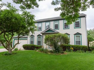 501 Tadmore Ct, Schaumburg, IL 60194