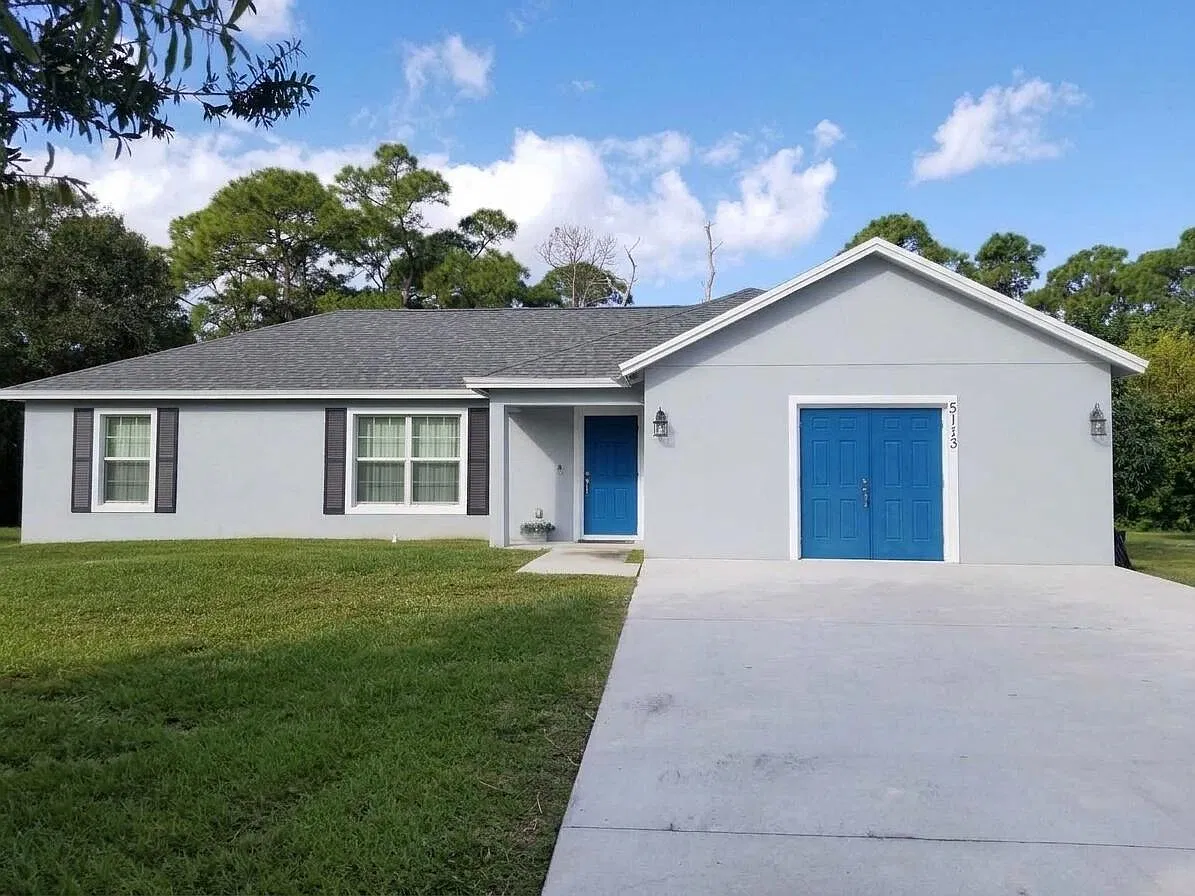 4 bed, 2.0 bath, 1456 sqft, $2,700 — Photo 2