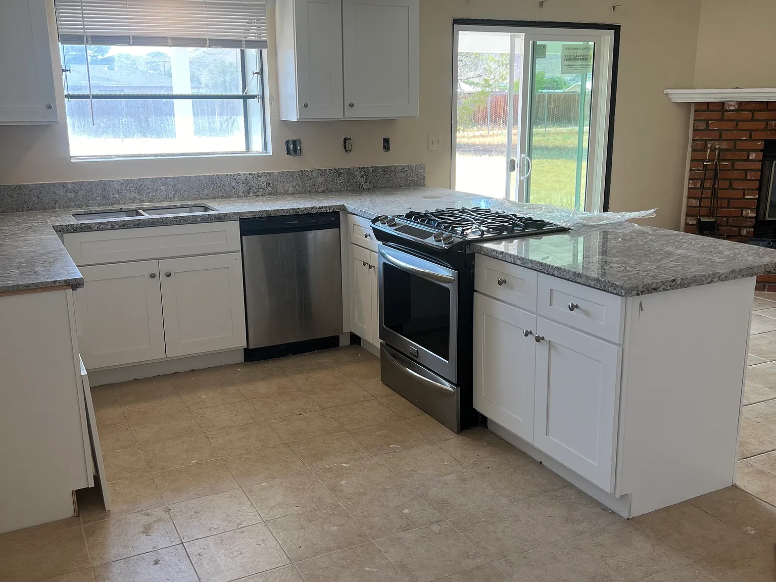 3 bed, 1460 sqft, $2,200 — Photo 1