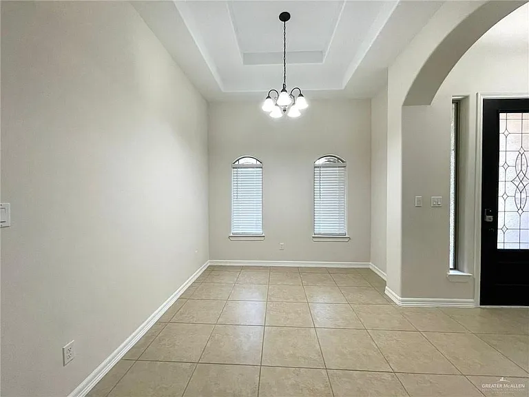 519 Edgewood Ave — Photo 4