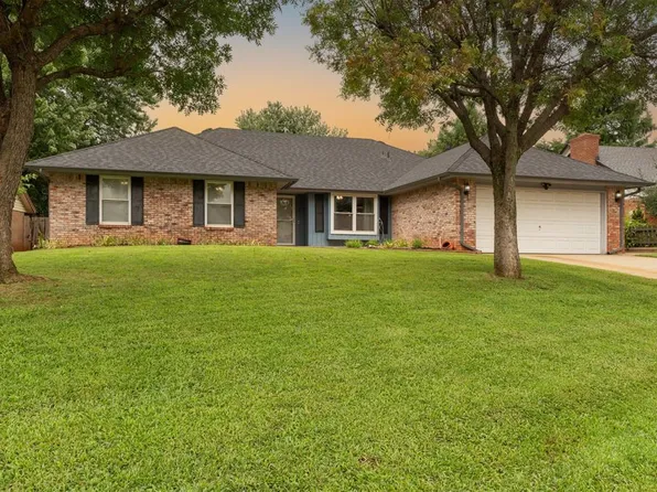 1529 Concord Ln, Edmond, OK 73003