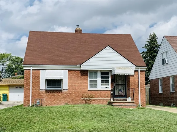 18305 Waterbury Ave, Maple Heights, OH 44137