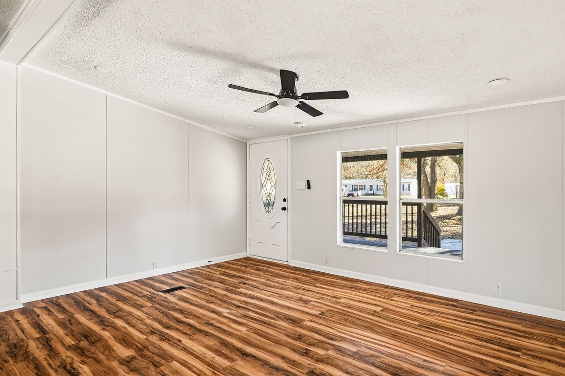 next background image