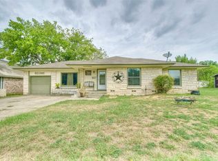 807 E Tyler St, Mexia, TX 76667