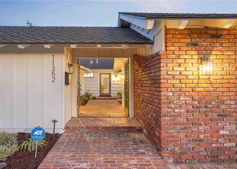 11352 Foster Rd, Los Alamitos, CA 90720 | Zillow