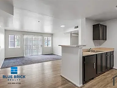 15231 Sherman Way #306 — Photo 5