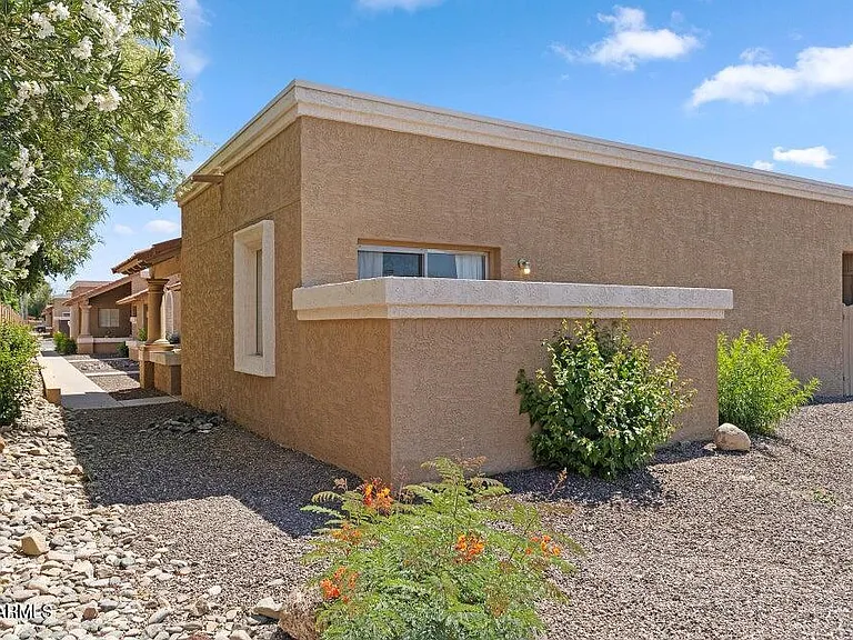 330 W Tonopah Dr #5 — Photo 4