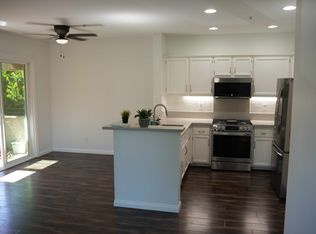 2782 N Sheffield Dr UNIT B, Orange, CA 92867