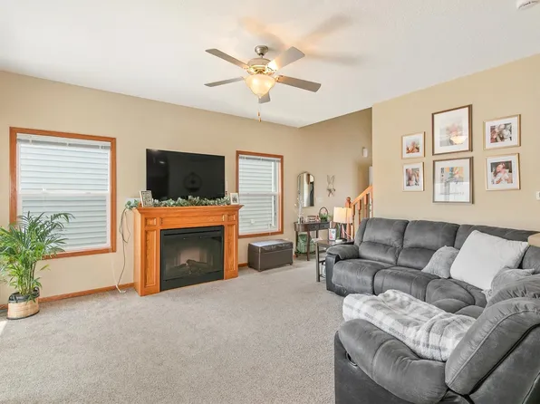 210 Maple Ave, Norwalk, IA 50211