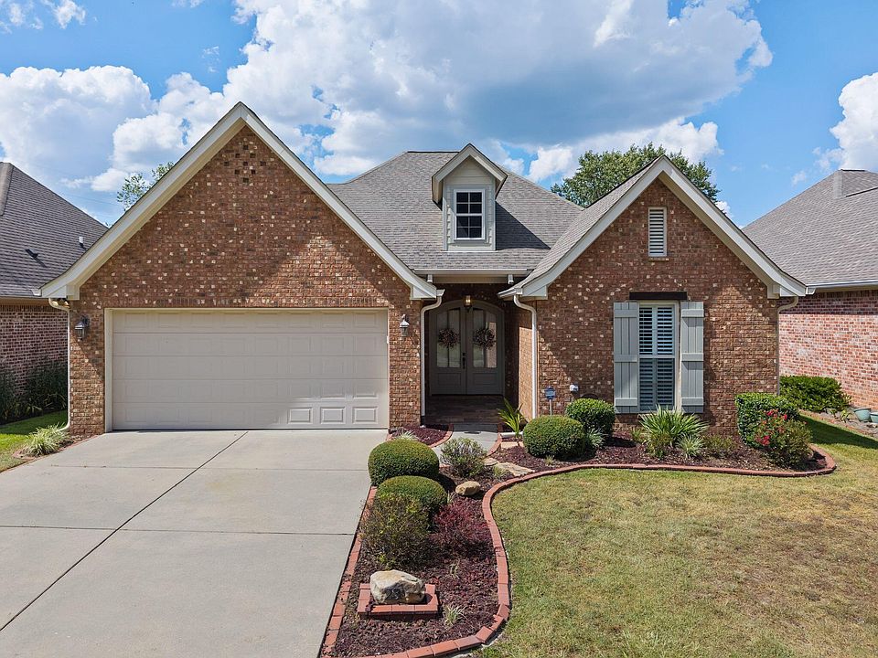 1st image of 23 Callaway Ct