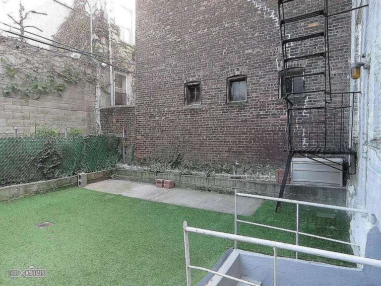 209 21st St #2R — Photo 10