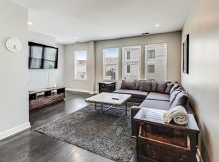 938 N Noble St FLOOR 3, Chicago, IL 60642