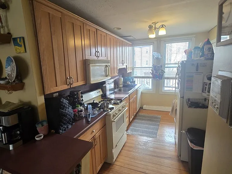 1718 Commonwealth Ave #5 — Photo 3
