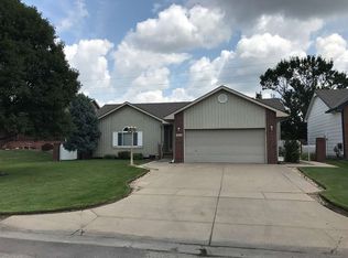 2526 N Baytree St, Wichita, KS 67205