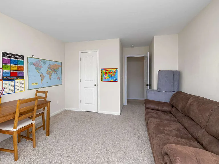 900 Curlew Cir — Photo 41