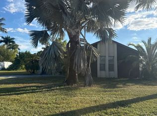 410 Parkside St, Lehigh Acres, FL 33936