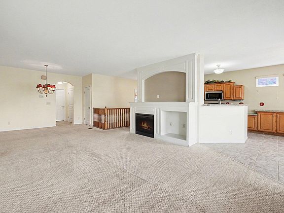5th image of 5922 Marble Way