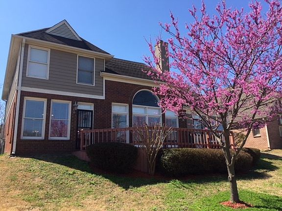 3rd image of 7572 Emerald Greens Dr N