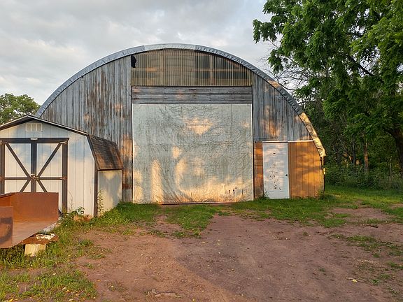 Barn