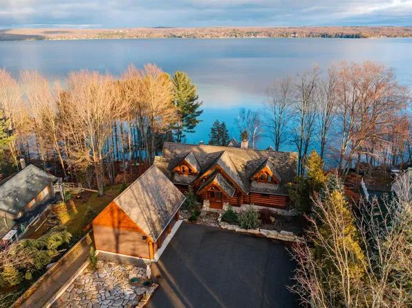 2015 N West Torch Lake Dr, Kewadin, MI 49648