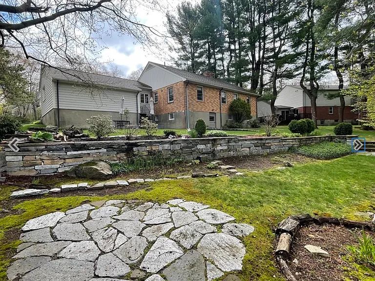 204 Follen Rd — Photo 26