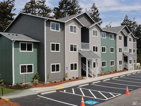 2nd image of 1621 SW Mulberry Pl #D202