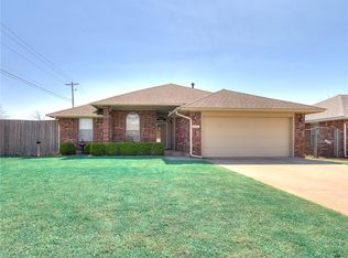 4856 Newport Dr, Del City, OK 73115