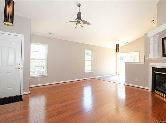 5th image of 5808 Wallace Ave