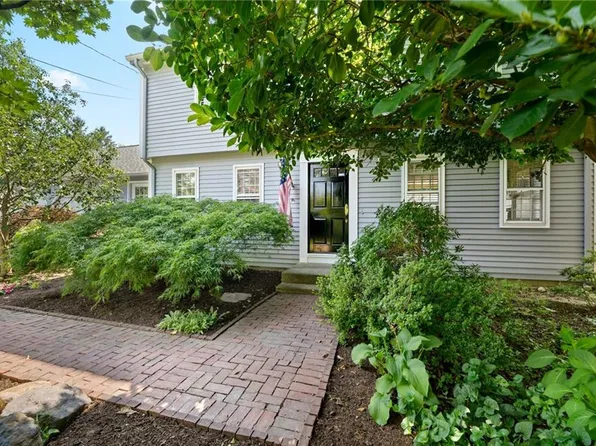 150 Cedar Ave, East Greenwich, RI 02818
