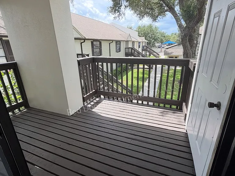 Walden Landing Apartments — Photo 41
