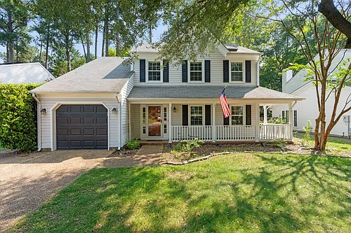 412 Peachtree Ln Photo 1
