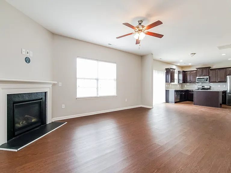 3616 Waleback Ln — Photo 4