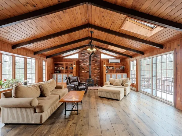 560 Madison St, Wrentham, MA 02093