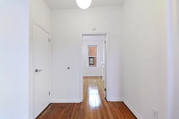 Rented by Aether Property Group | media 4