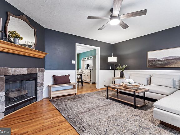 2nd image of 116 Foxglove Dr